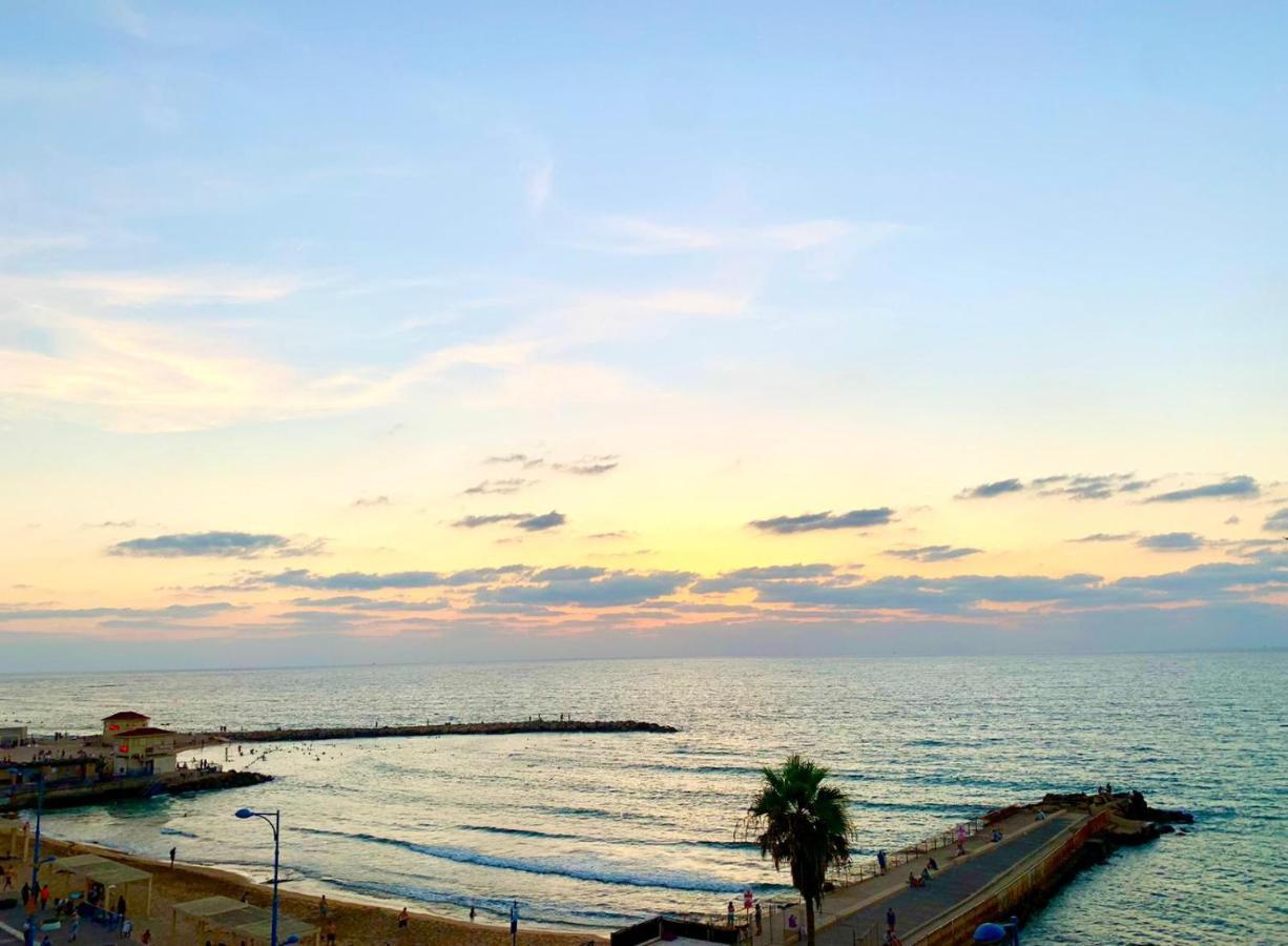 Beach Place Apartments Haifa Exterior photo